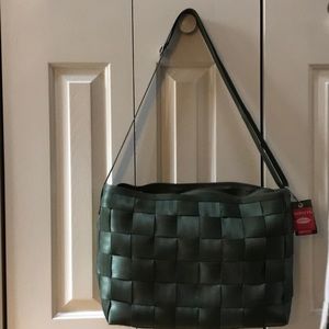 Harvey’s oversized seatbelt bag